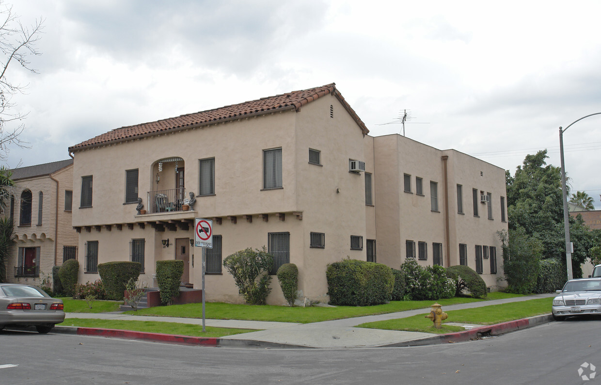 Foto principal - 465 N Orange Grove Ave