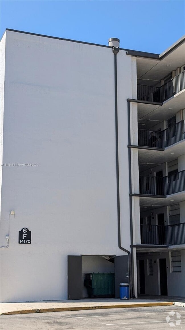 Building Photo - 14170 SW 84th St
