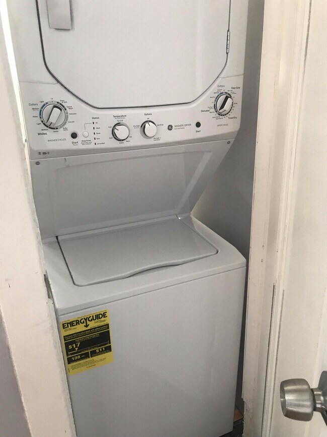 Foto del edificio - 2216 W 24th St