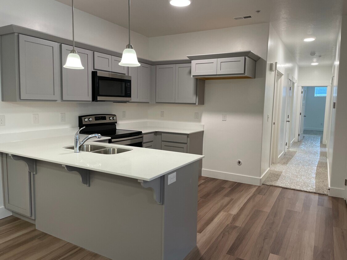 Foto principal - 435 N Vineyard Rd