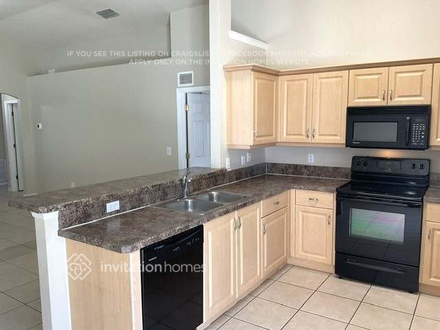 Foto del edificio - 1106 Southland Ct