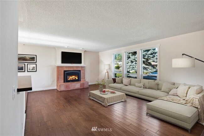 Building Photo - 13613 SE 251st Pl