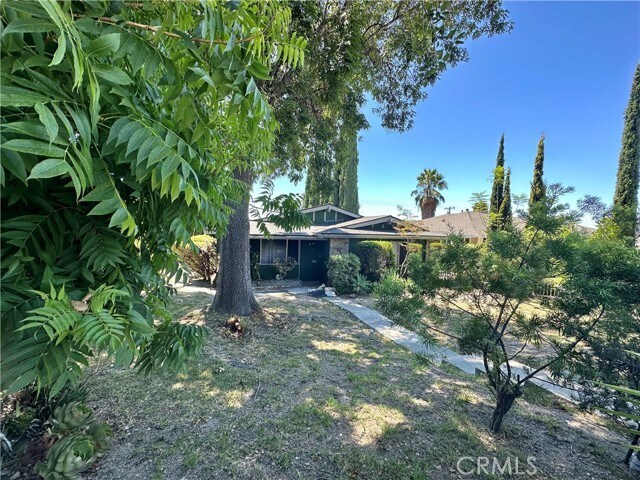 Primary Photo - 3360 E Sierra Madre Blvd
