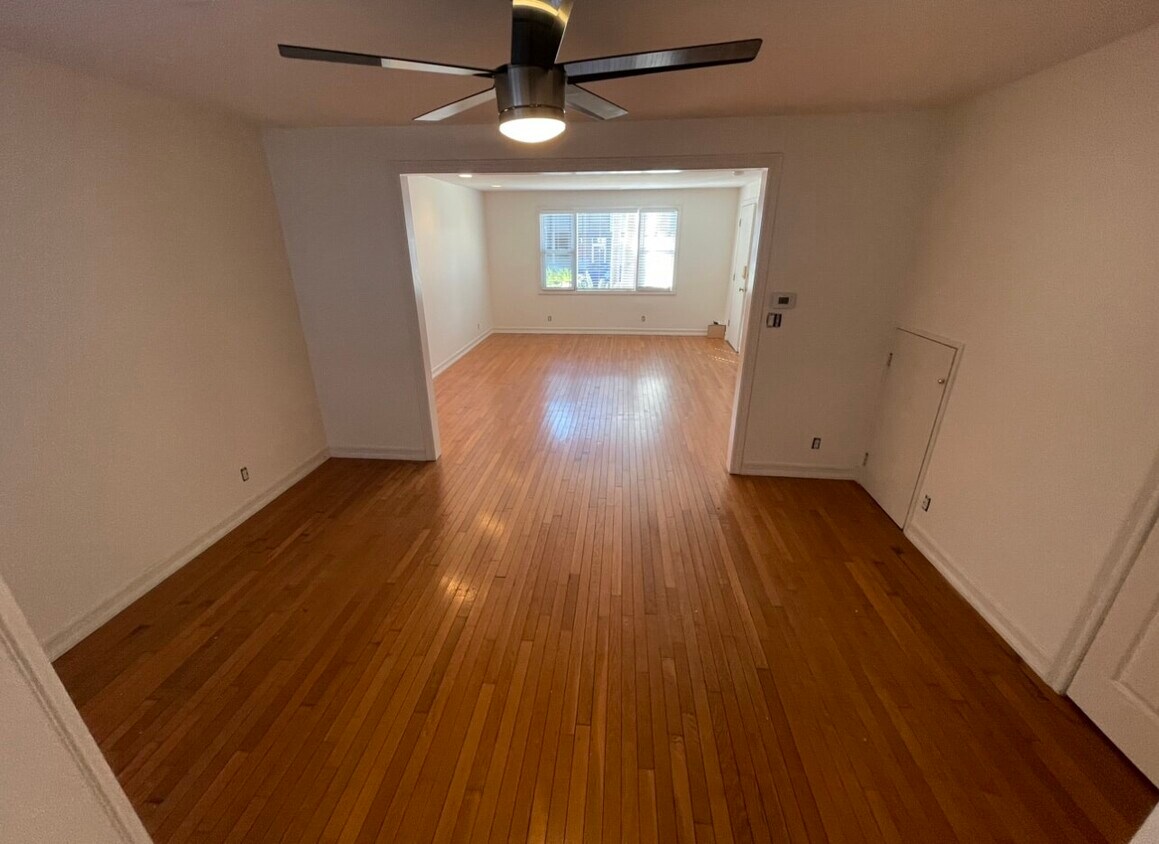 Building Photo - 454 Olive Street, Unit 1