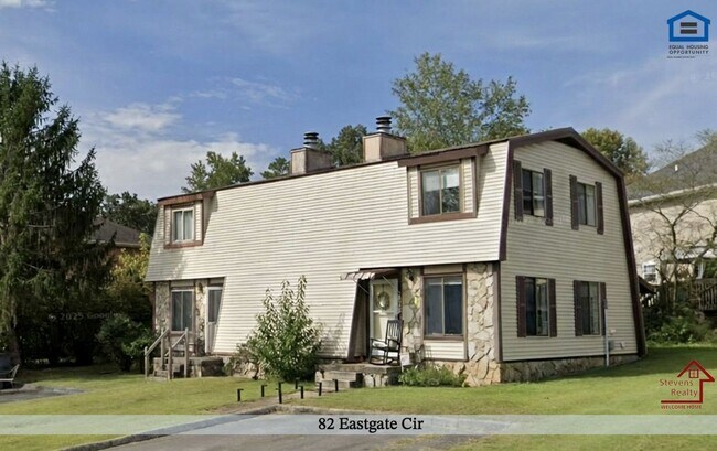 Foto del edificio - 82 Eastgate Cir