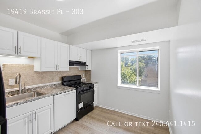 Photo - 19419 Brassie Pl-303 Apartment
