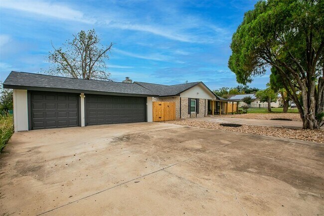 Building Photo - 4613 Joseph St