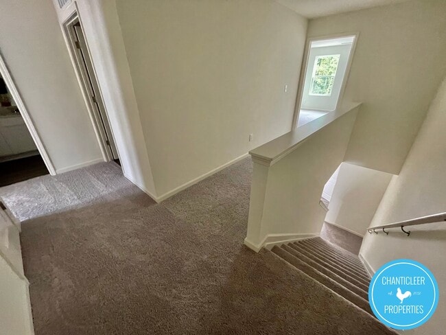 Building Photo - 329 Spaight Acrs Wy