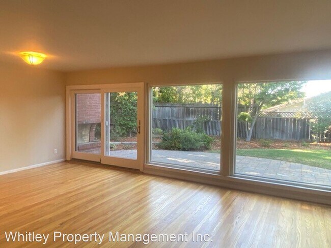 Building Photo - 4 br, 2.5 bath House - 140 E Floresta Way