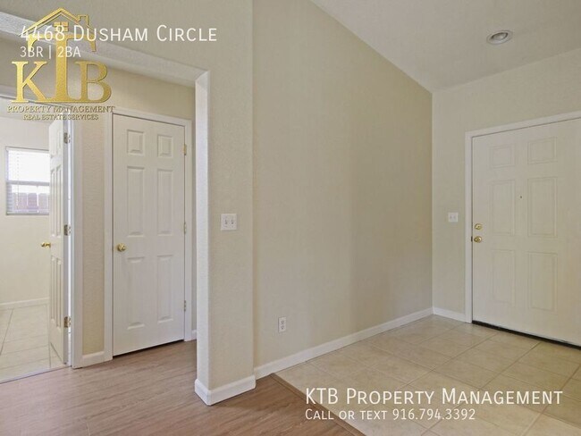 Building Photo - Extra-large 3-bedroom home with 3 car garage