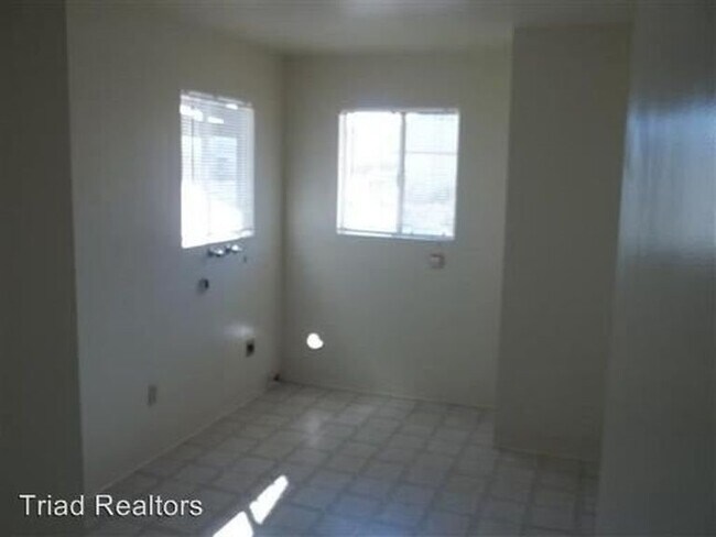 Building Photo - 6628 Split Rock Ave
