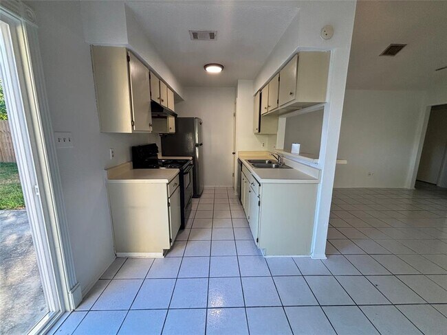Foto del edificio - 23314 Prairie Bird Dr
