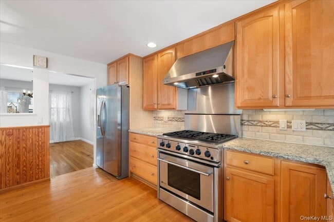 Building Photo - 48 Madison Rd