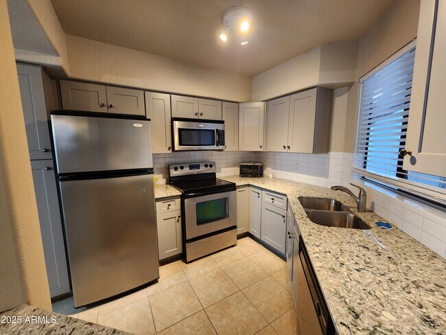 Foto del edificio - 3848 N 3rd Ave