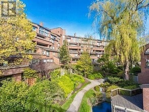 Building Photo - 40-640 Sylvan Valleyway