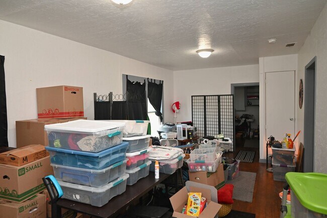 Foto del edificio - Charming 3 Bed 1 Bath in Hospital District