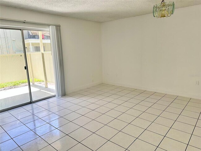 Foto del edificio - 525 Conway Rd