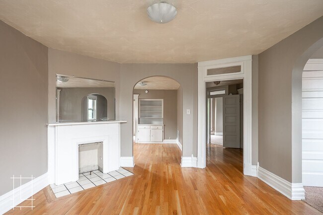Foto del edificio - 207 W Hubbard Ave