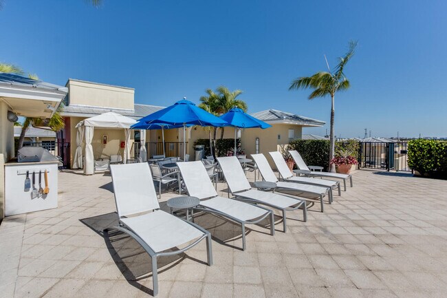 Foto del edificio - 235 NE 1st St