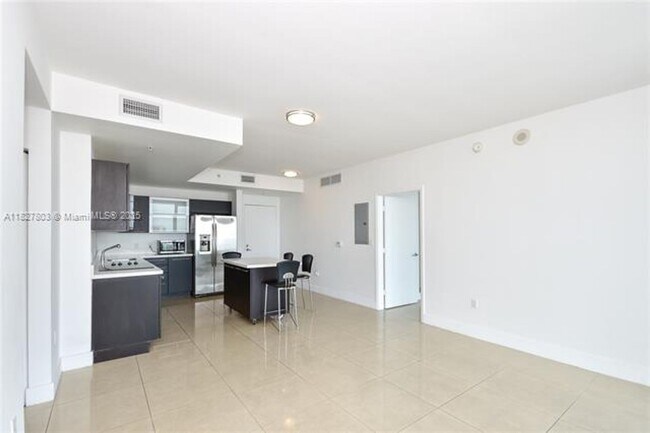 Foto del edificio - 90 SW 3rd St