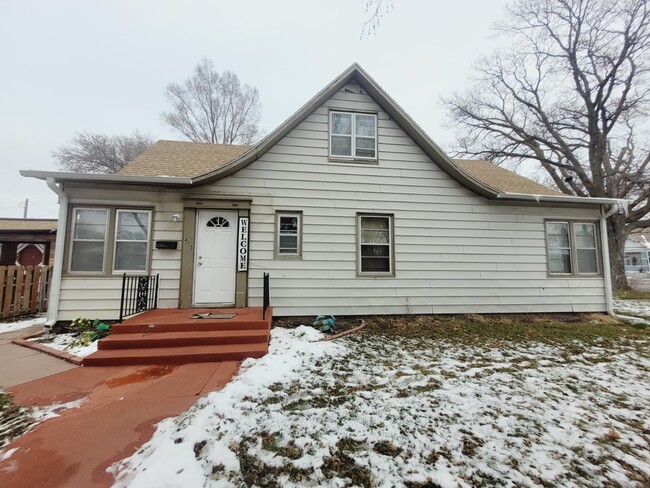 Foto del edificio - 405 N Greenwich St