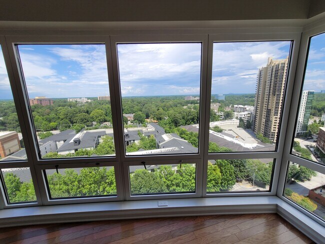Foto del edificio - 3475 Oak Valley Rd NE