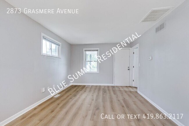 Foto del edificio - *** Rental Special $300*** Cozy 2-Bedroom ...