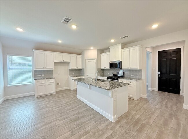 Foto del edificio - 2305 Caroline St