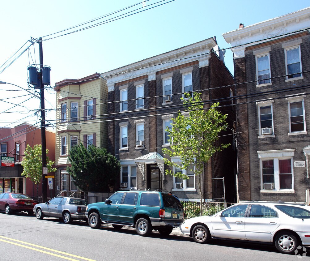 327 61st St, West New York, NJ 07093 Apartments in West New York, NJ