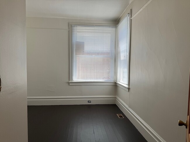 Foto del edificio - 947 Irving St