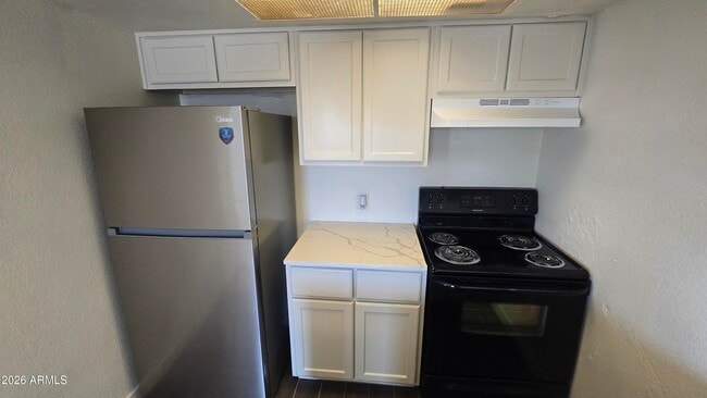 Building Photo - 1447 N 53rd Dr