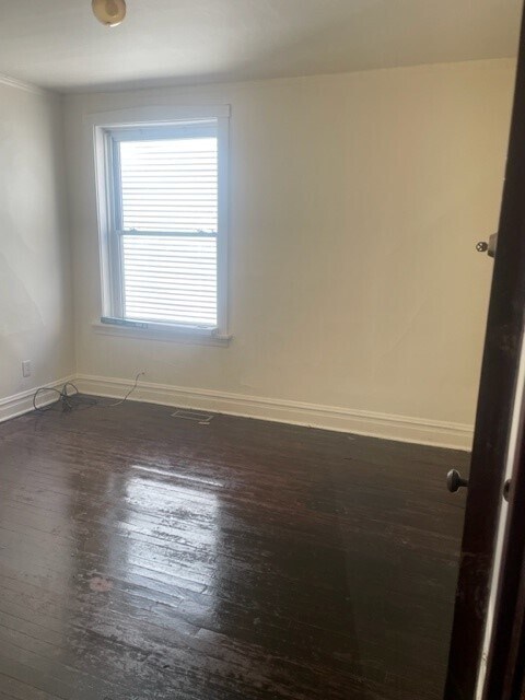 Building Photo - 5311 W Van Buren St