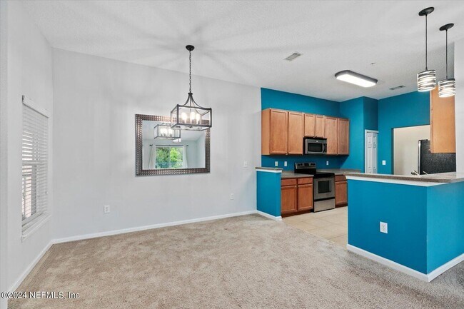 Building Photo - 13851 Herons Landing Way