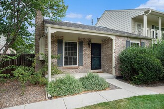 Building Photo - 7511 S Cove Cir