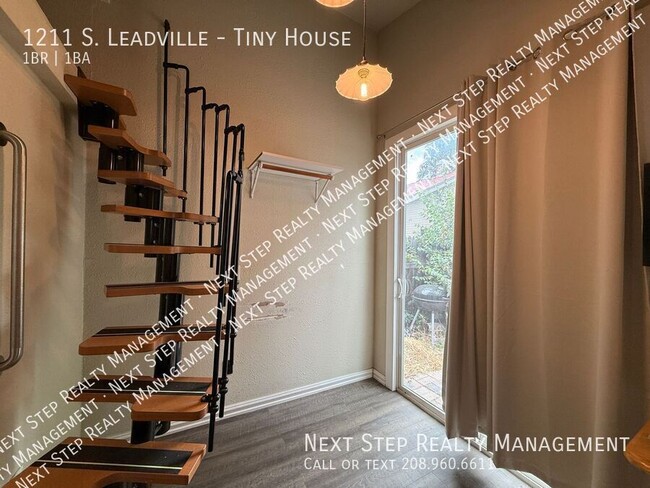 Building Photo - 1211 S. Leadville-Tiny House