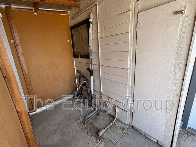 Foto del edificio - 38745 1/2 Campbell Dr