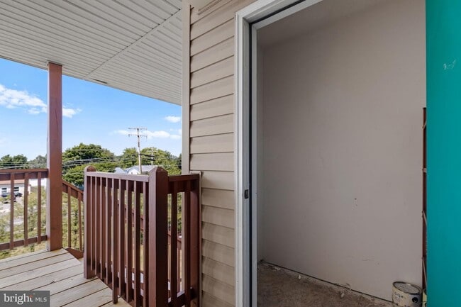 Building Photo - 151 Brookland Terrace