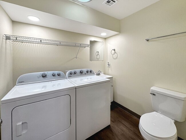 Building Photo - 515 Allegheny St