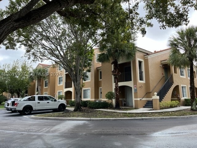 Foto del edificio - 8000 N Nob Hill Rd