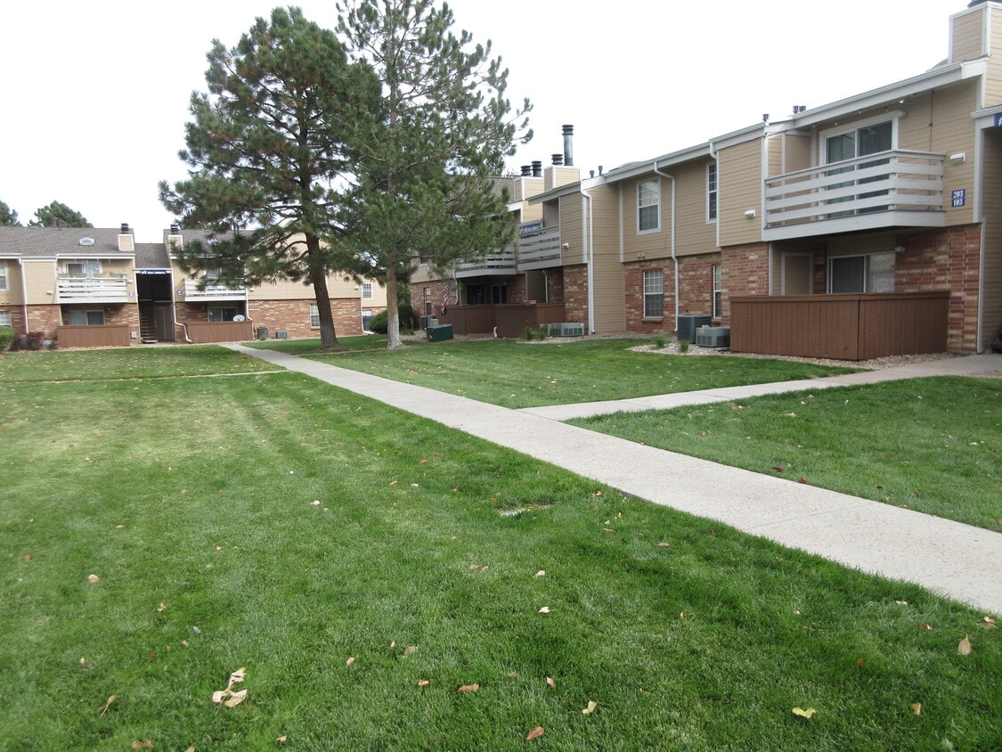 Primary Photo - 3320 S Ammons St