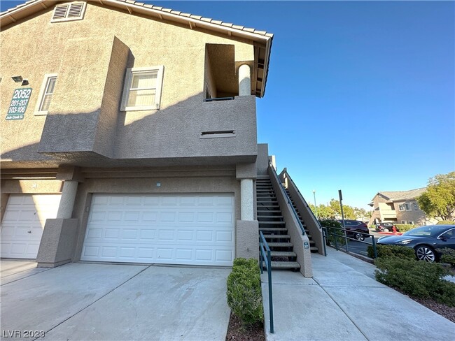 Building Photo - 2052 Jade Creek St