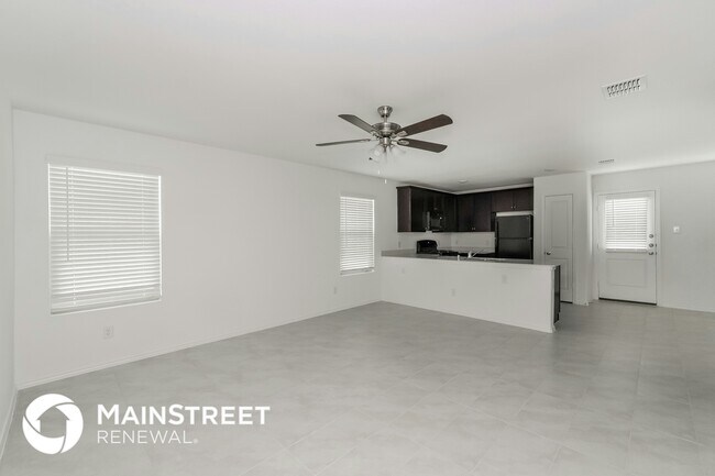 Building Photo - 8432 Fawn Creek Dr