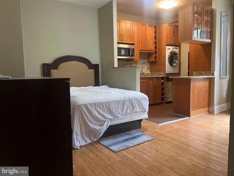 Foto principal - 6645 Georgia Ave NW