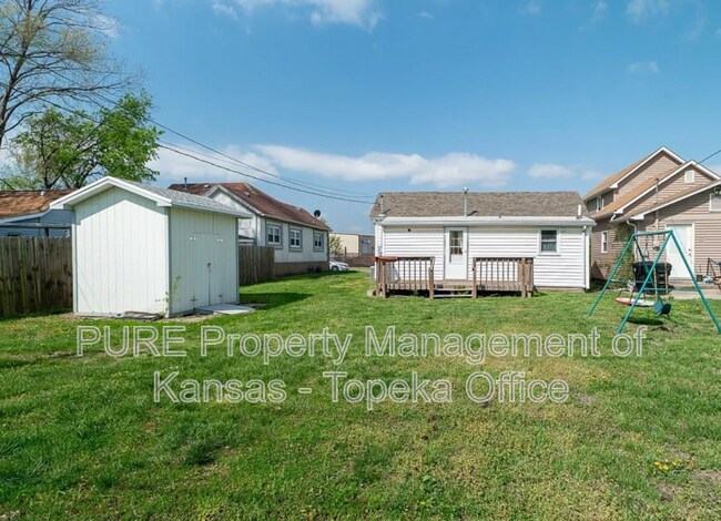 Foto del edificio - 526 NE Chandler St