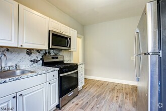 Building Photo - 108 Hilton Ave