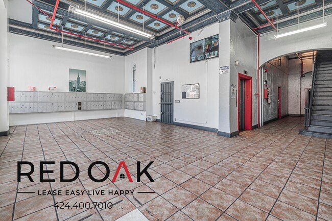 Foto del edificio - 744 Beacon Ave