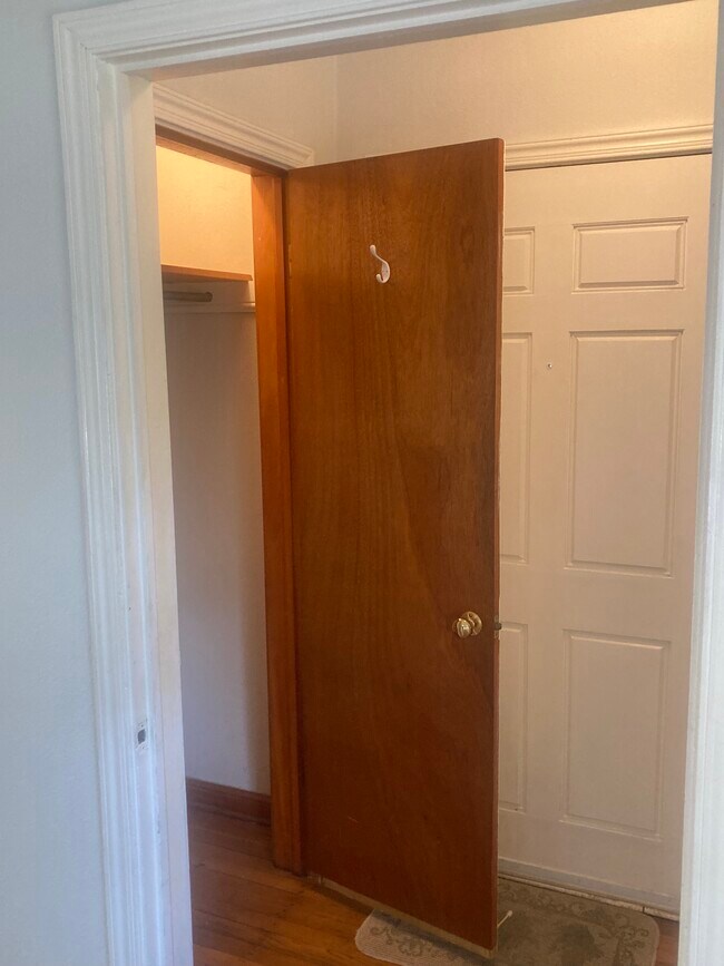 Foto del edificio - 130 E 48th St