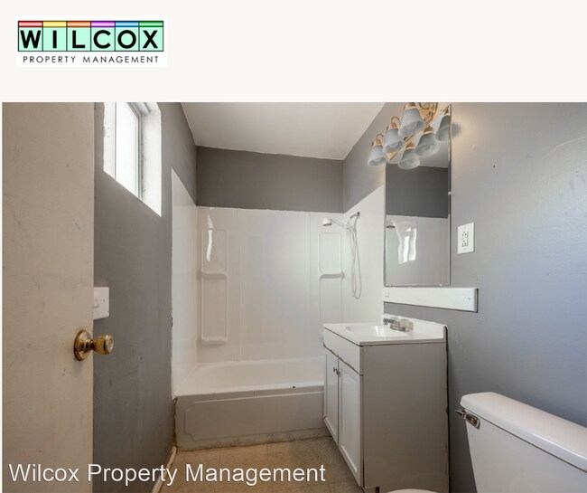 Building Photo - 1 br, 1 bath House - 715-1/2 S Laguna Ave C