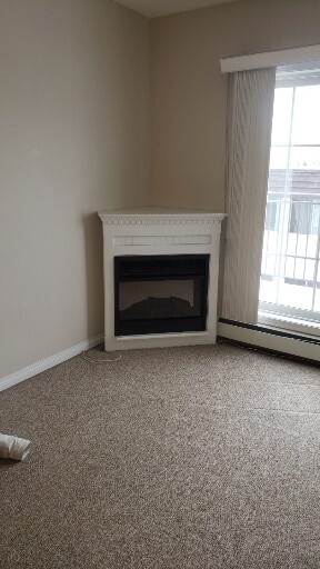 Building Photo - 2 Bed 0 Bath Unit in Fort Mcmurray, AB