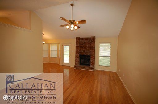 Building Photo - 11 Willow Oak Loop